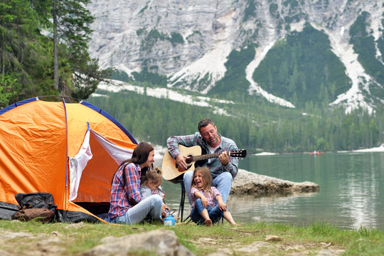 Best Large Family Tents For Camping