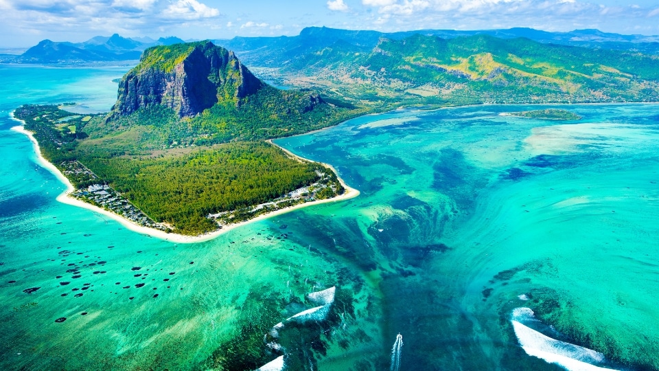 Mauritius - Indian Ocean island is one of the top safest islands to travel alone